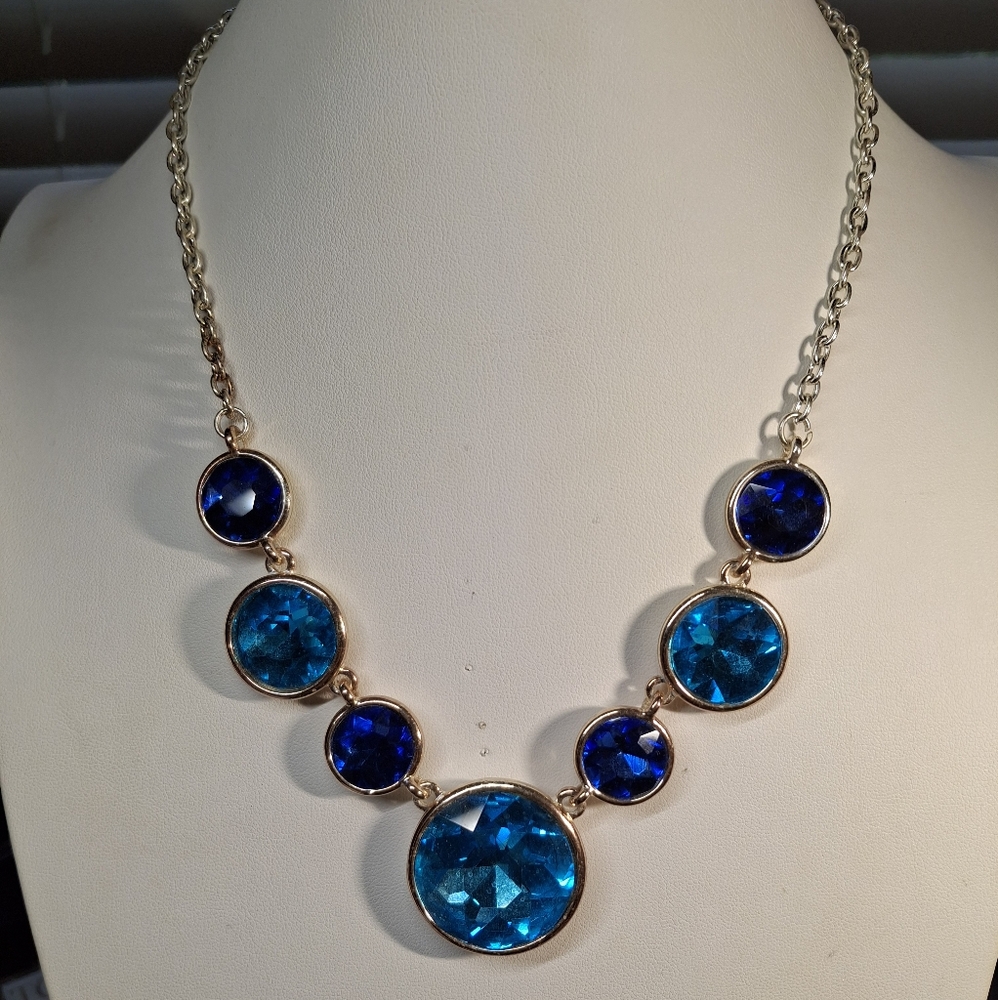 Never and earring set